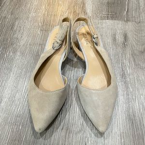 Naturalizer Gray Banks Pump